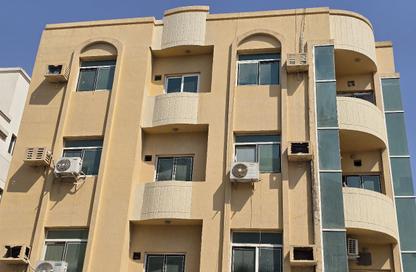 عمارة بالكامل - 7+ - 7+ للايجار في طريق فاير ستاشن - مويلح - الشارقة