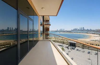 Apartment - 3 Bedrooms - 3 Bathrooms for rent in Sapphire - Tiara Residences - Palm Jumeirah - Dubai
