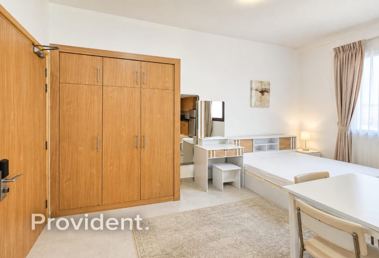 Newly Renovated | Fully Furnished | Chiller Free photo 6