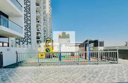 شقة - غرفة نوم - 2 حمامات للايجار في غرب الفرجان - الفرجان - دبي