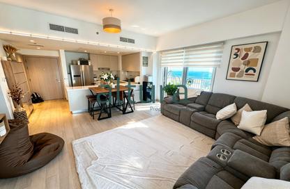Apartment - 3 - 4 for rent in Waters Edge - Yas Island - Abu Dhabi Apartment - 3 - 4 for rent in Waters Edge - Yas Island - Abu Dhabi