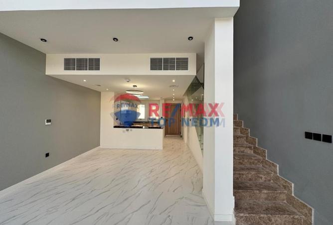 103705203 - Property Main Image
