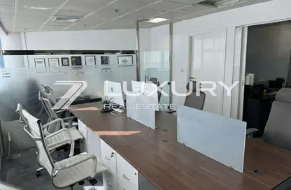 Office Space - Studio - 1 Bathroom for sale in Business Tower - Business Bay - Dubai