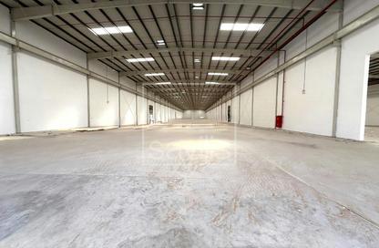 Warehouse - Studio for rent in Al Sajaa - Sharjah
