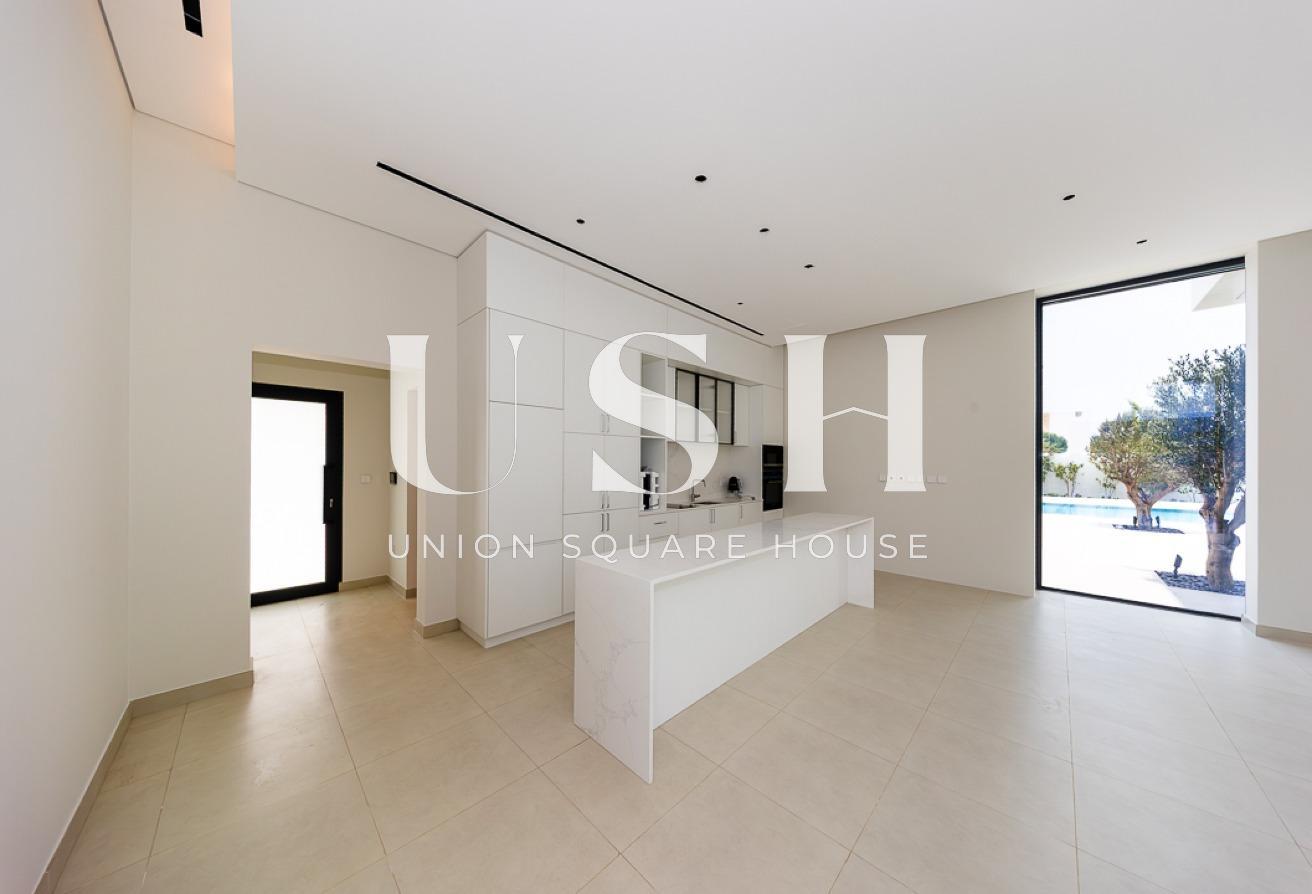 Luxurious 5BR | Private Pool | Landscape Garden photo 23