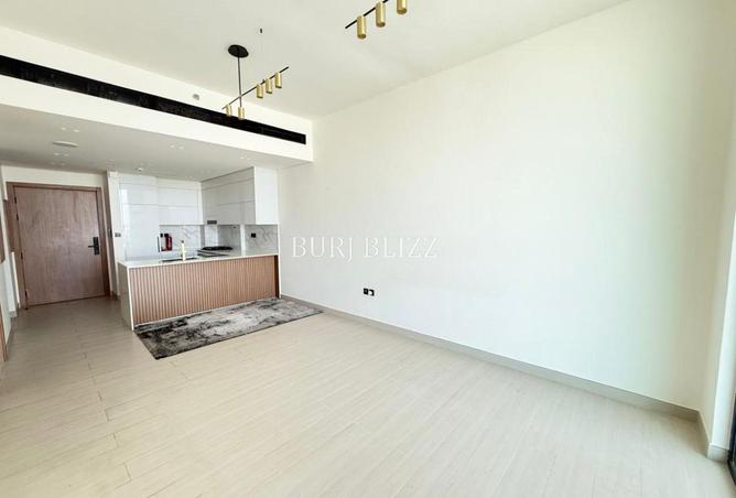 77775207 - Property Image 2