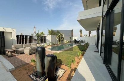 Villa - 4 - 5 for sale in Azizi Florence - Um Fanain - Sharjah