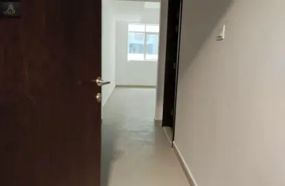 شقة - 2 غرف نوم - 3 حمامات للبيع في قرية الاميرة - الياسمين - عجمان