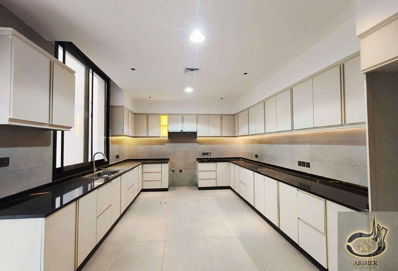 Wadi Al Shabak Modern Brand New 4 BR Ready To Move photo 9