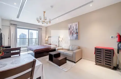 Apartment - Studio - 1 Bathroom for rent in Elite Downtown Residence - Downtown Dubai - Dubai