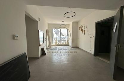 Apartment - 2 - 3 for rent in Al Majaz 2 - Al Majaz - Sharjah