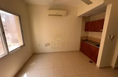 Office Space - Studio - 1 Bathroom for rent in Al Hashmi Building - Al Murar - Deira - Dubai
