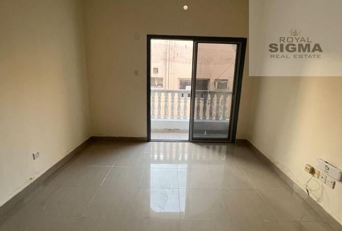 1-BR Apartment separate kitchen near by bus statio