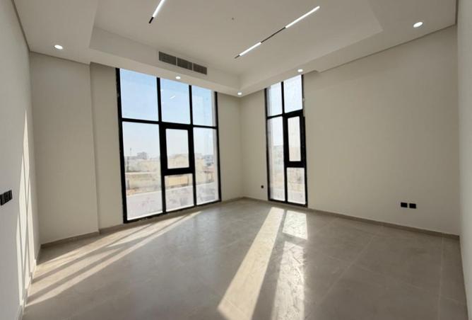137445529 - Property Image 2