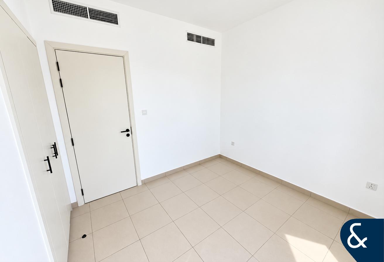 Single Row | Family Friendly | 4 Bed + Maids photo 29
