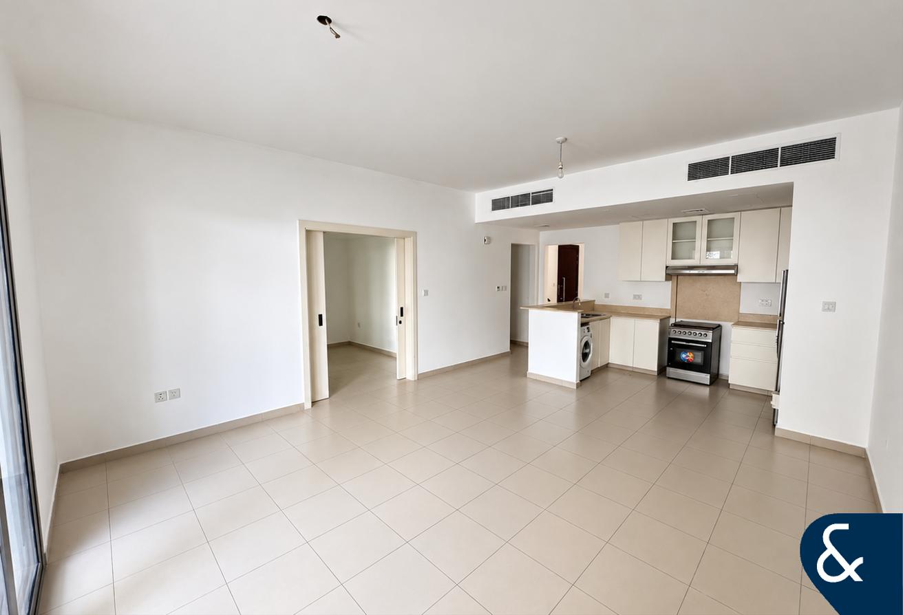 Single Row | Family Friendly | 4 Bed + Maids photo 9
