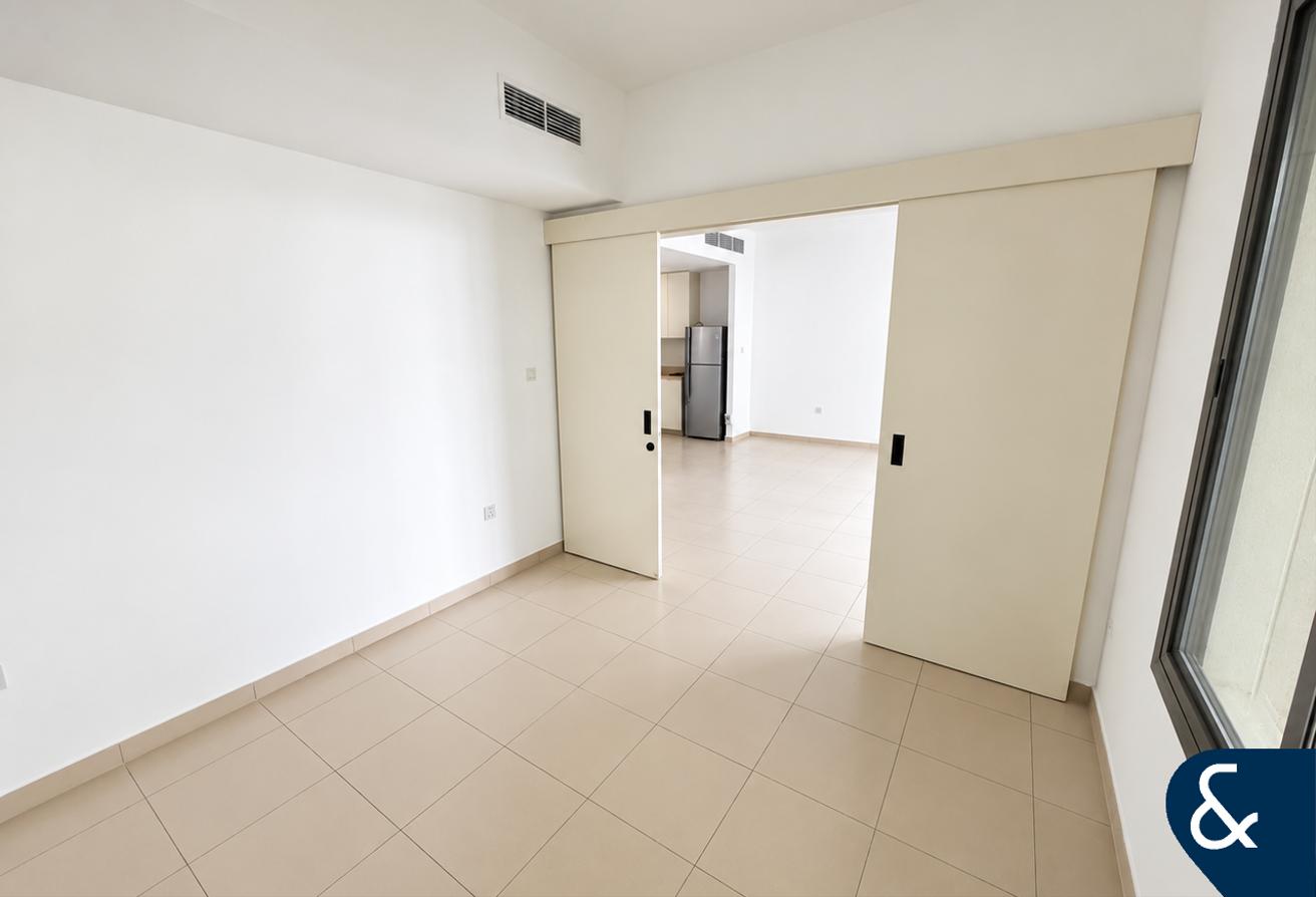 Single Row | Family Friendly | 4 Bed + Maids photo 14