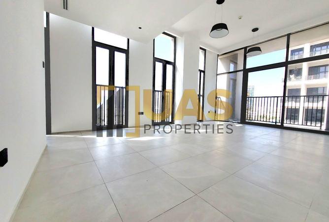Ultra Luxurious 2bhk/Kitchen Appliances/Gym Pool