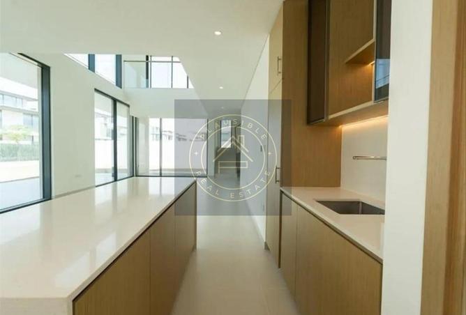 122006918 - Property Image 2