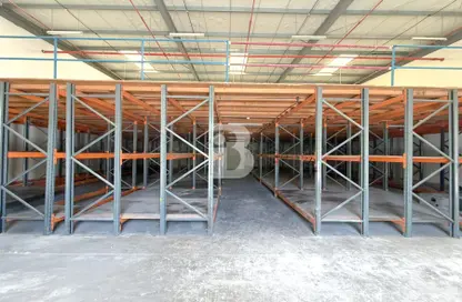 Warehouse - Studio for rent in Phase 1 - Dubai Investment Park (DIP) - Dubai