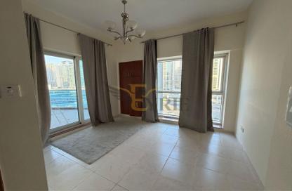 Apartment - 1 Bedroom - 2 Bathrooms for rent in Cascades Tower - Dubai Marina - Dubai