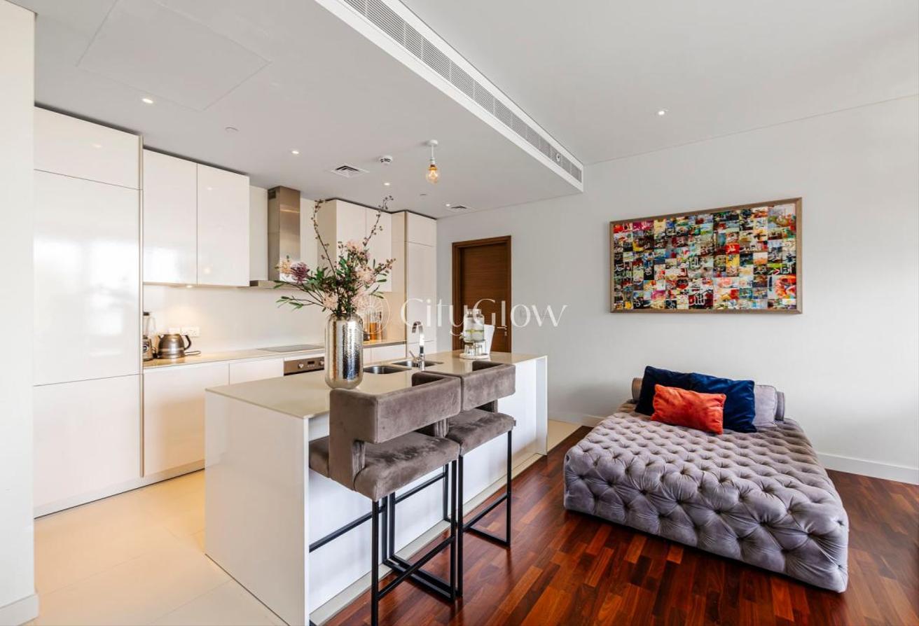 Exclusive | Furnished| Balcony with Boulevard View photo 8