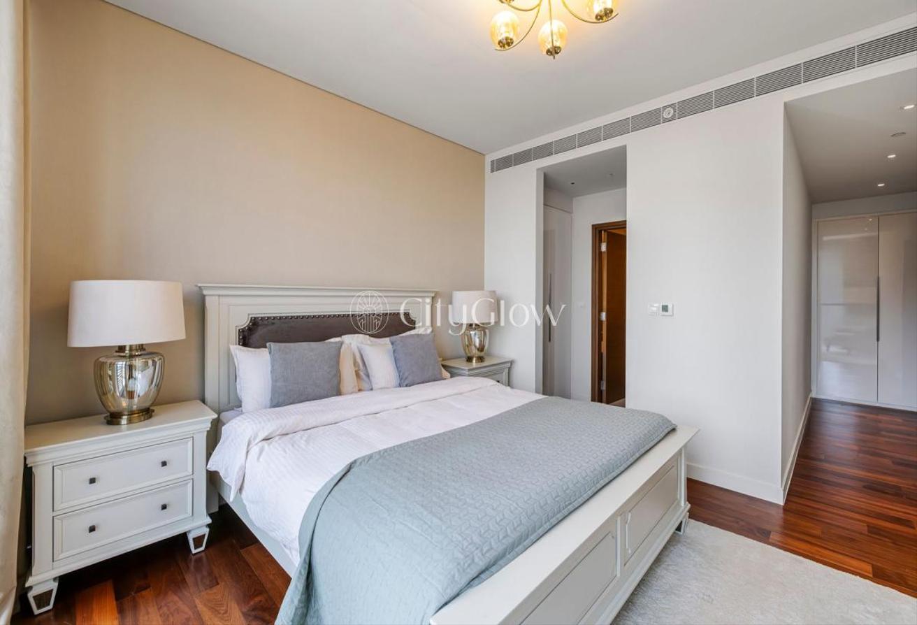 Exclusive | Furnished| Balcony with Boulevard View photo 16