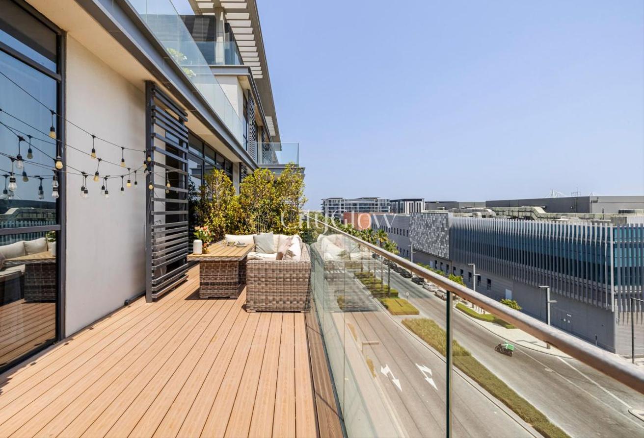 Exclusive | Furnished| Balcony with Boulevard View photo 26
