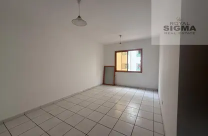 Apartment - 3 Bedrooms - 4 Bathrooms for rent in Mankhool Building - Mankhool - Bur Dubai - Dubai