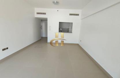 Apartment - 1 Bedroom - 2 Bathrooms for rent in Jeewar - District 11 - Jumeirah Village Circle - Dubai