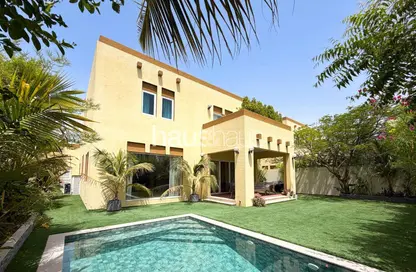 Villa - 4 Bedrooms - 4 Bathrooms for sale in District 7 - Jumeirah Park - Dubai