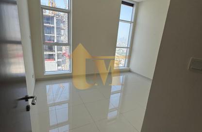 Apartment - 1 - 1 for rent in Al Manara Tower - District 4 - Jumeirah Village Triangle - Dubai