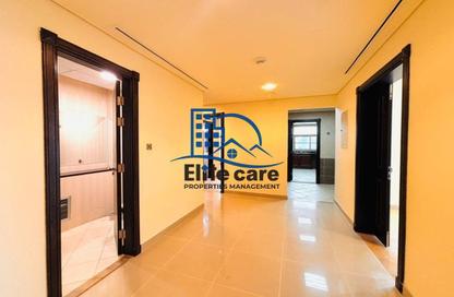Apartment - 3 Bedrooms - 5 Bathrooms for rent in Silver Wave Tower - Al Mina - Abu Dhabi