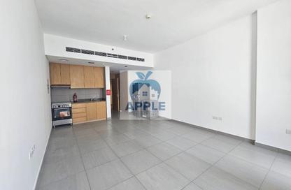 Apartment - Studio - 1 Bathroom for rent in Al Mamsha - Muwaileh - Sharjah