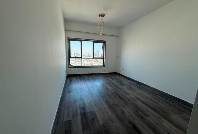 100422893 - Property Image 3