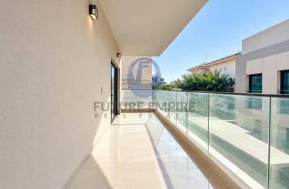 Townhouse - 4 - 4 for rent in Jumeirah 1 - Jumeirah - Dubai