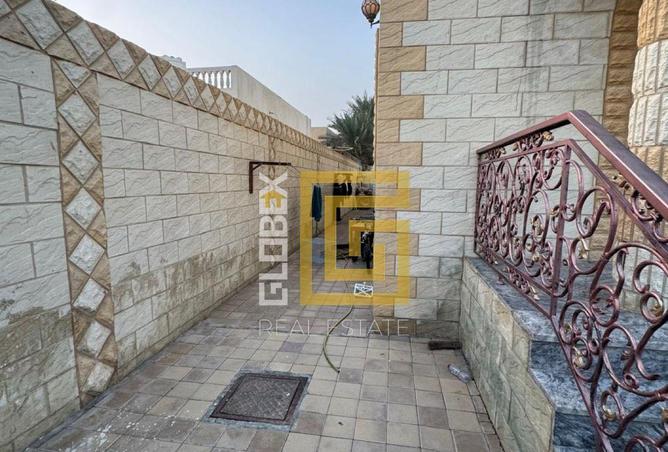 87449227 - Property Image 3