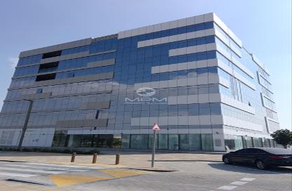 Retail - Studio for rent in Khalifa City - Abu Dhabi