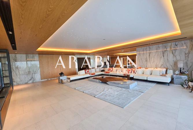 122002890 - Property Image 2