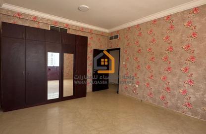 Apartment - 2 Bedrooms - 2 Bathrooms for rent in Al Khan 5 building - Al Khan - Sharjah