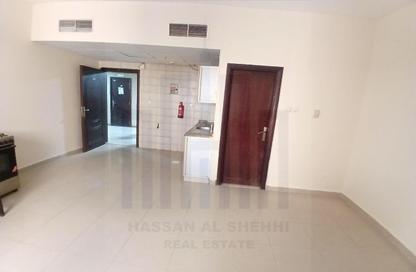 Apartment - Studio - 1 Bathroom for rent in Fire Station Road - Muwaileh - Sharjah