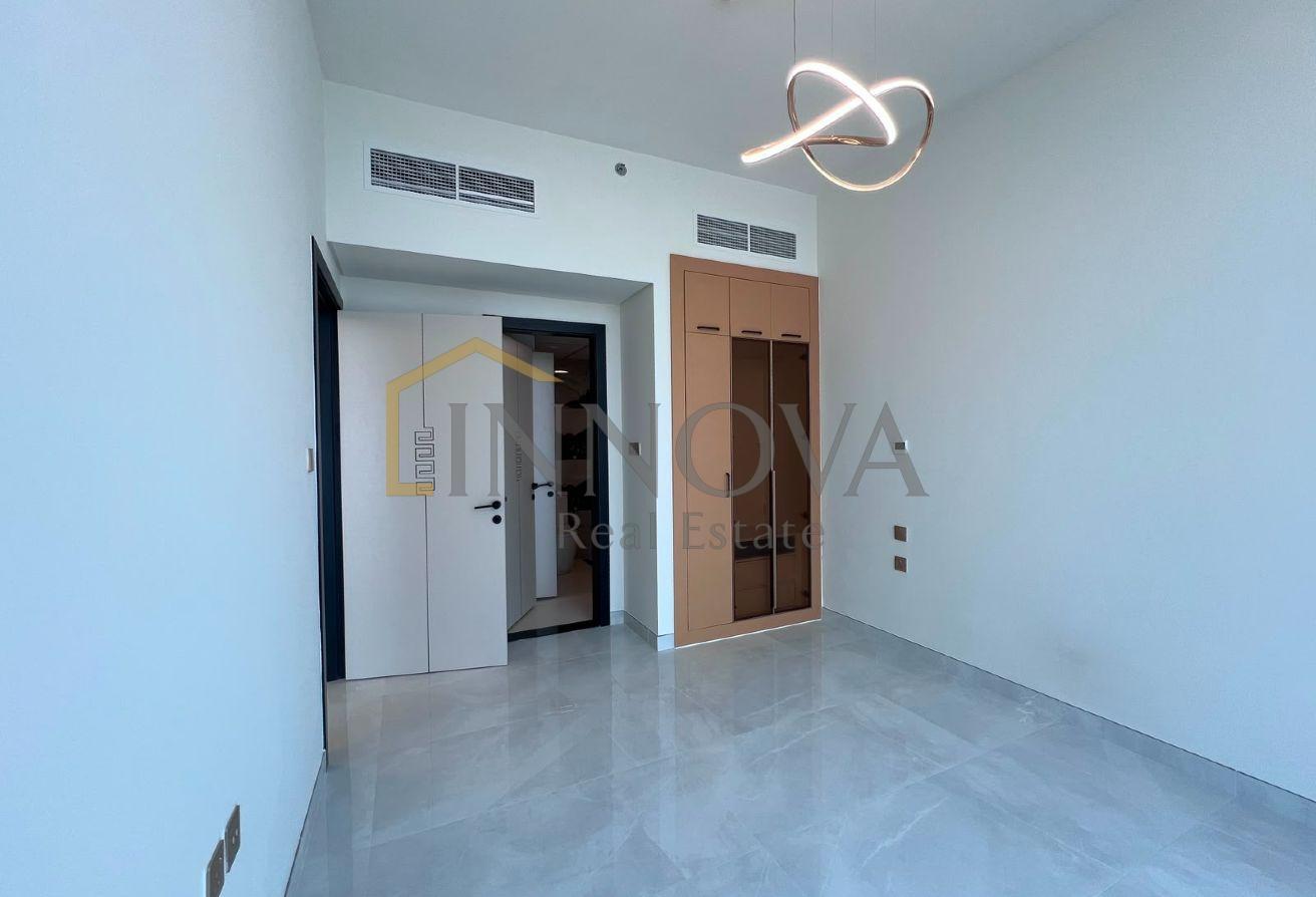 Brand New | Prime Location | Amazing View photo 9