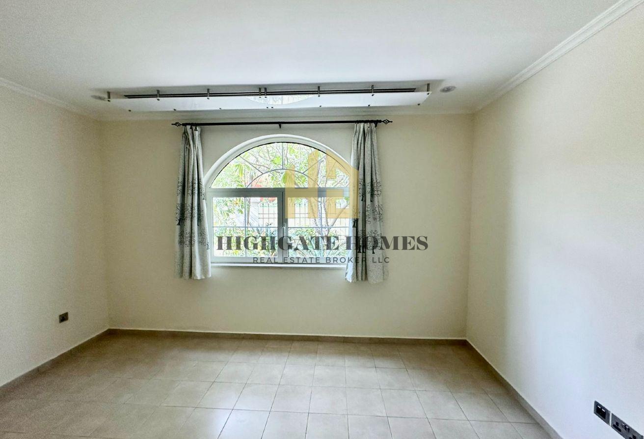 4Br legacy Large w/ Exquisite Garden and Pool photo 12