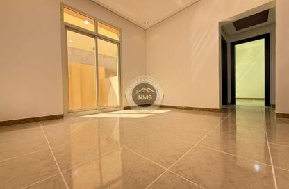 Apartment - 1 - 1 for rent in Al Mushrif - Abu Dhabi