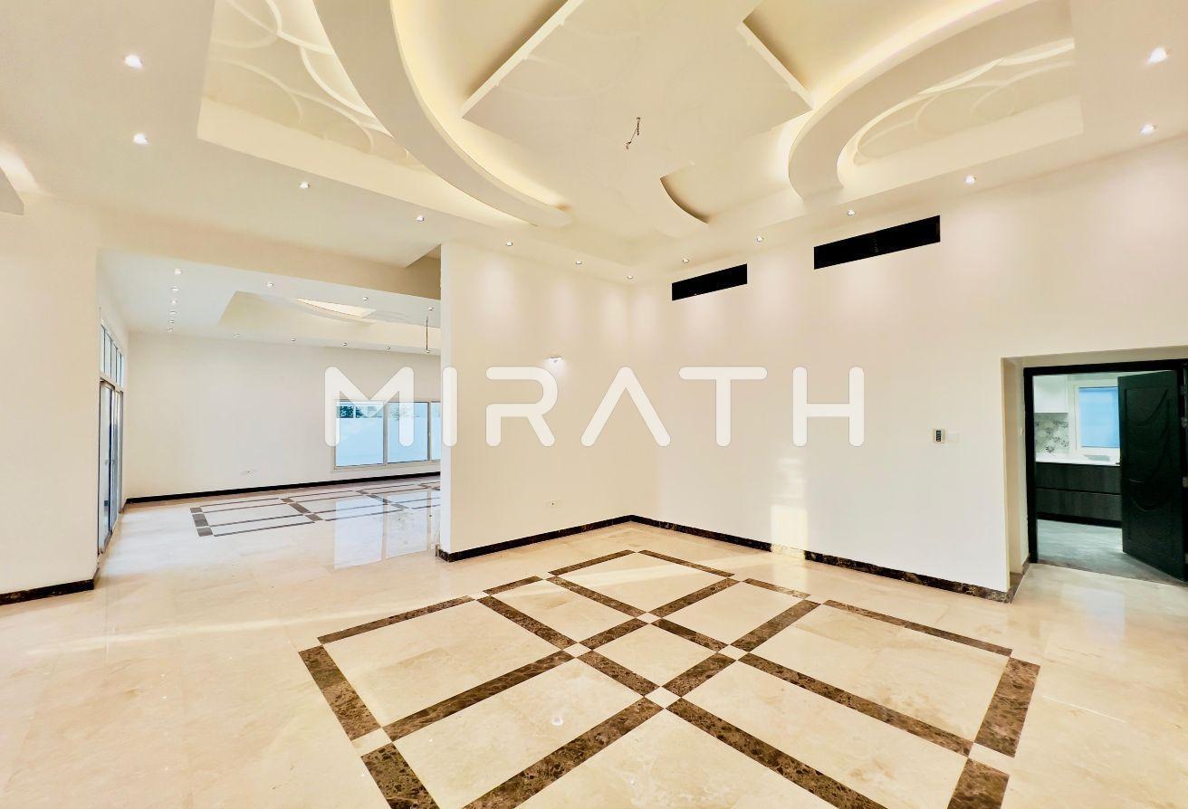 Upgraded 5BR Villa | Large Layout | Private Pool photo 5