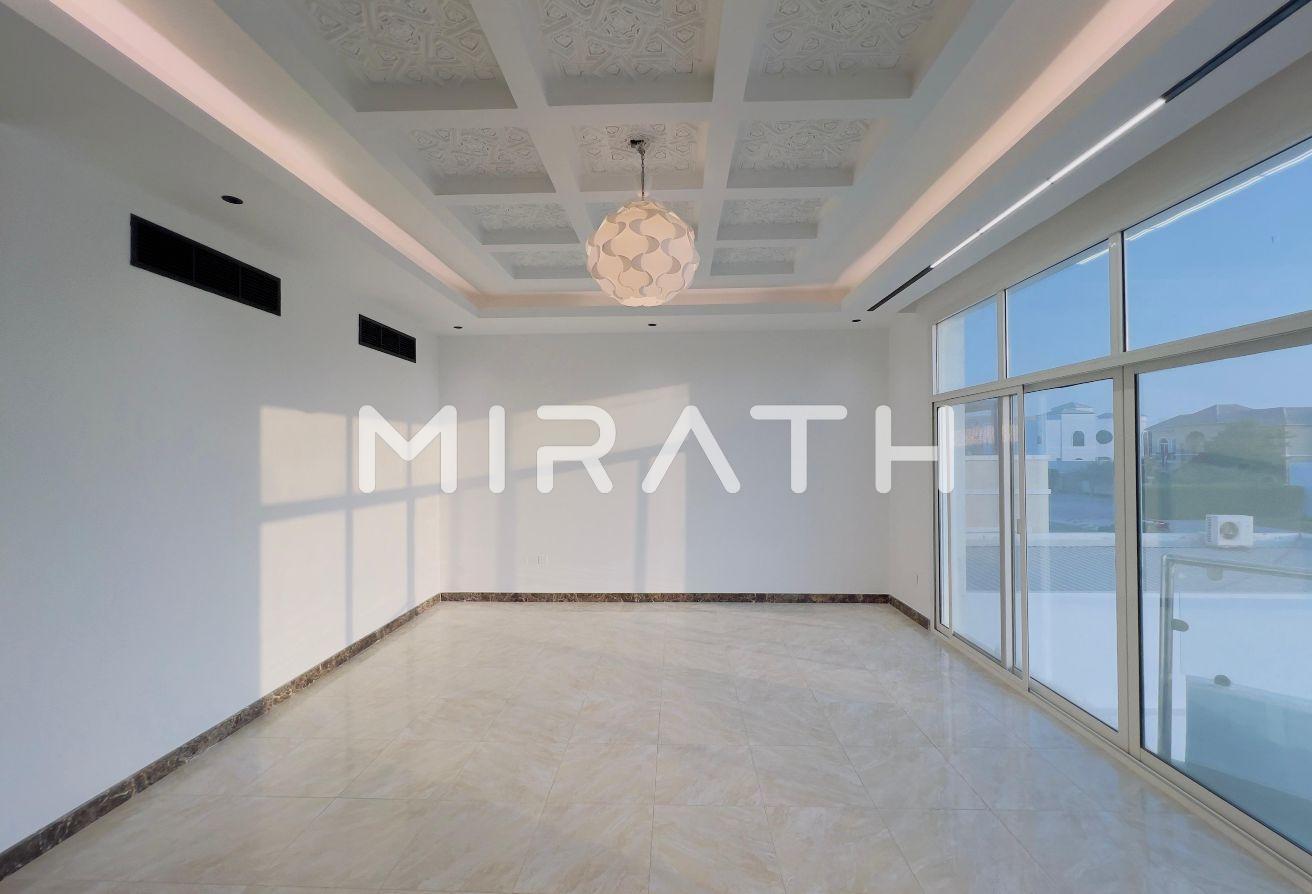Upgraded 5BR Villa | Large Layout | Private Pool photo 12