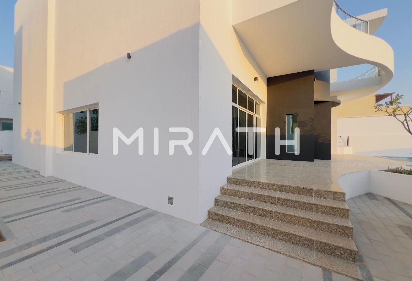 Upgraded 5BR Villa | Large Layout | Private Pool photo 18