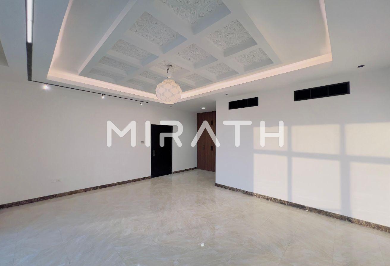 Upgraded 5BR Villa | Large Layout | Private Pool photo 7