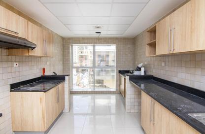 Apartment - 3 Bedrooms - 3 Bathrooms for rent in Bahwan Tower Al Barsha - Al Barsha 1 - Al Barsha - Dubai