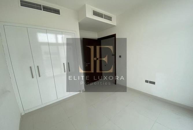 54399204 - Property Main Image